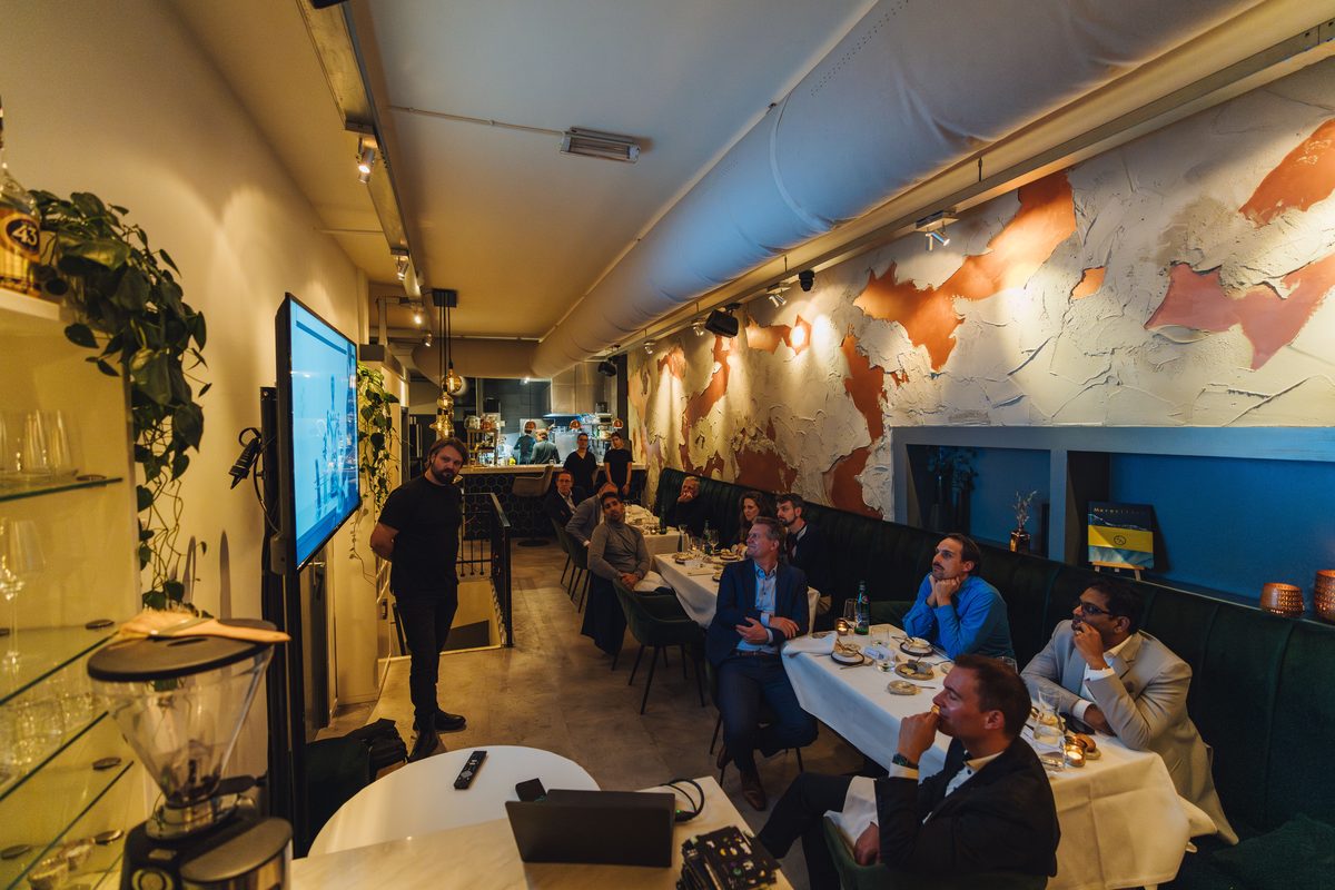 Restaurant venue presentation